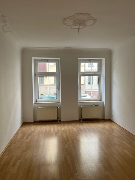 Sanierte 3-Zimmer-Wohnung mit Stuckdecken